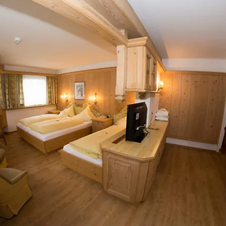 Alpenhotel Fernau Отель 4*