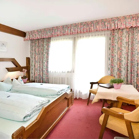 Отель Alpenhotel Fernau